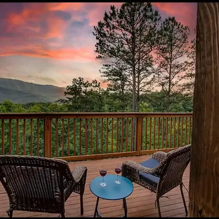 Views, Hot Tub, Game Rm, Arcade, 3 Resort Pools, Pickleball Court, Golf Course